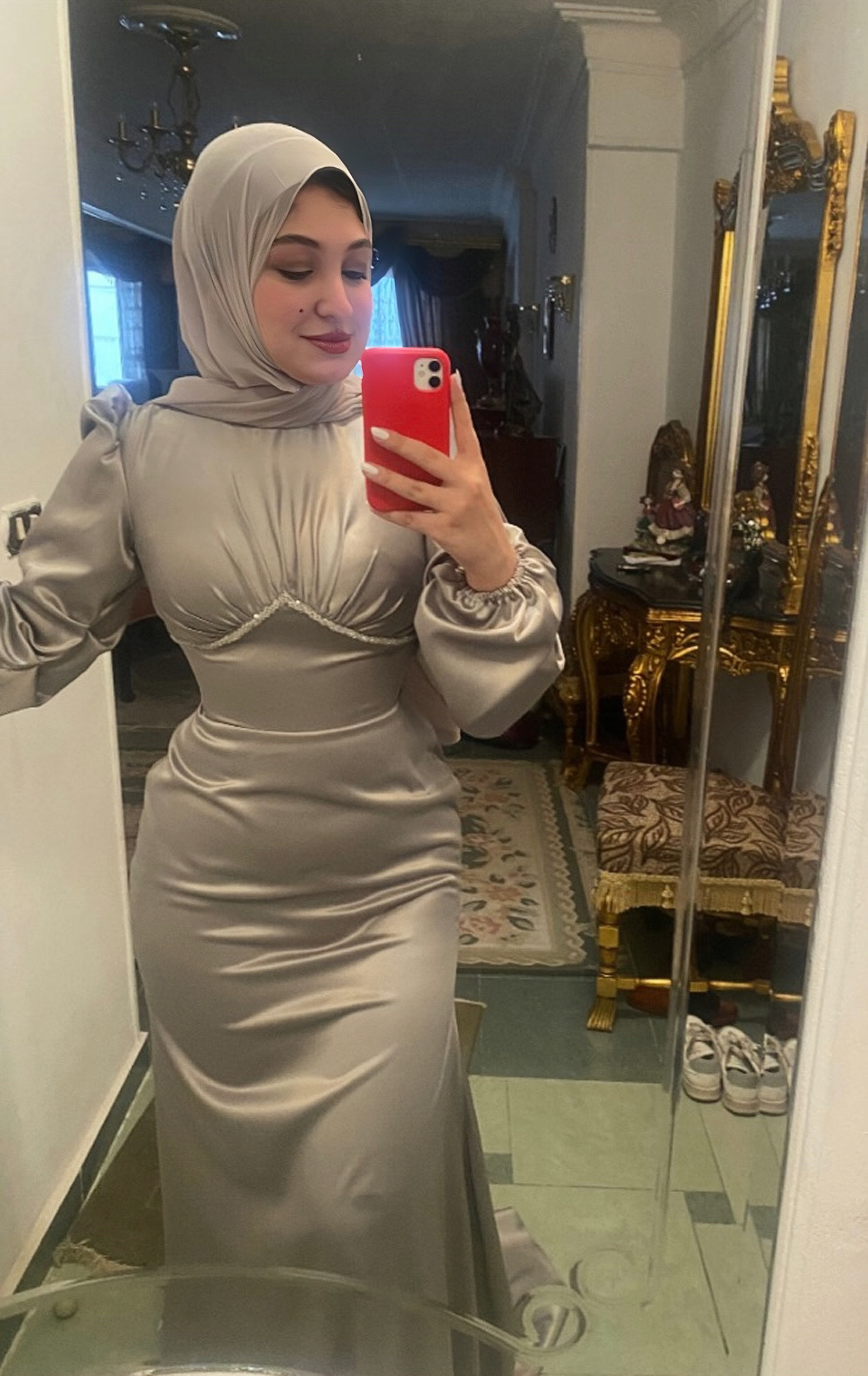 فساتين سواريه