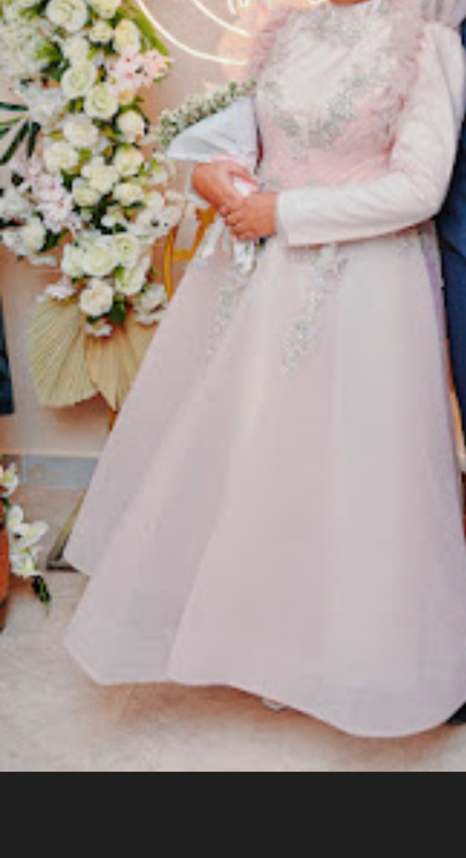 فستان منفوش