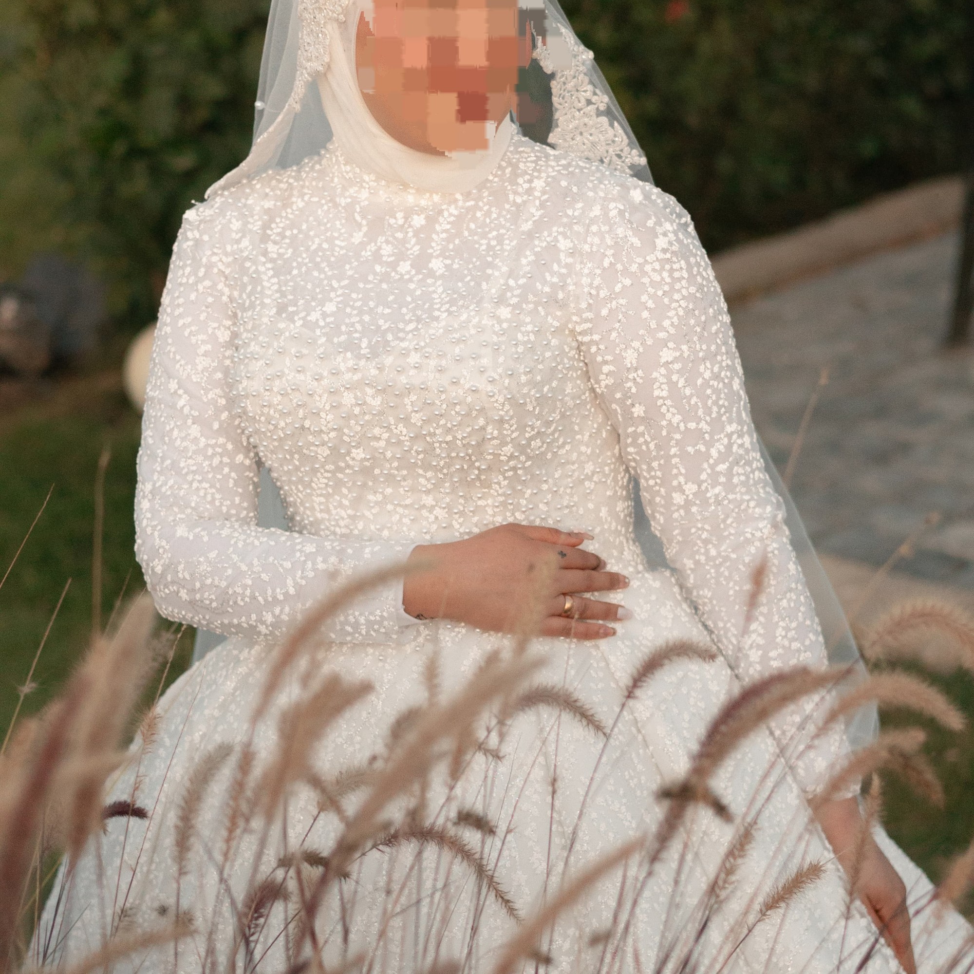 فستان زفاف هاند ميد للبيع – لبسة واحدة فقط