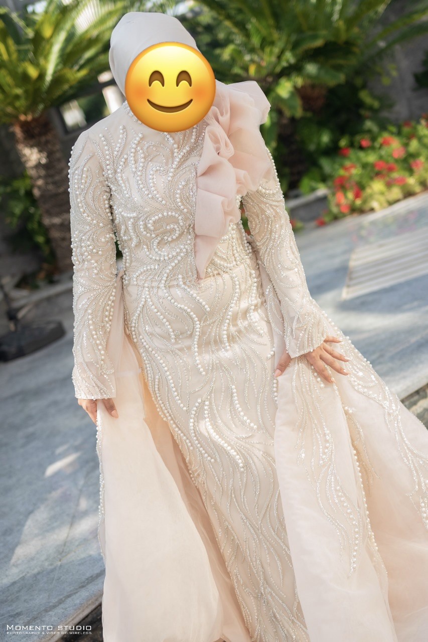 فستان سوارية أو خطوبة