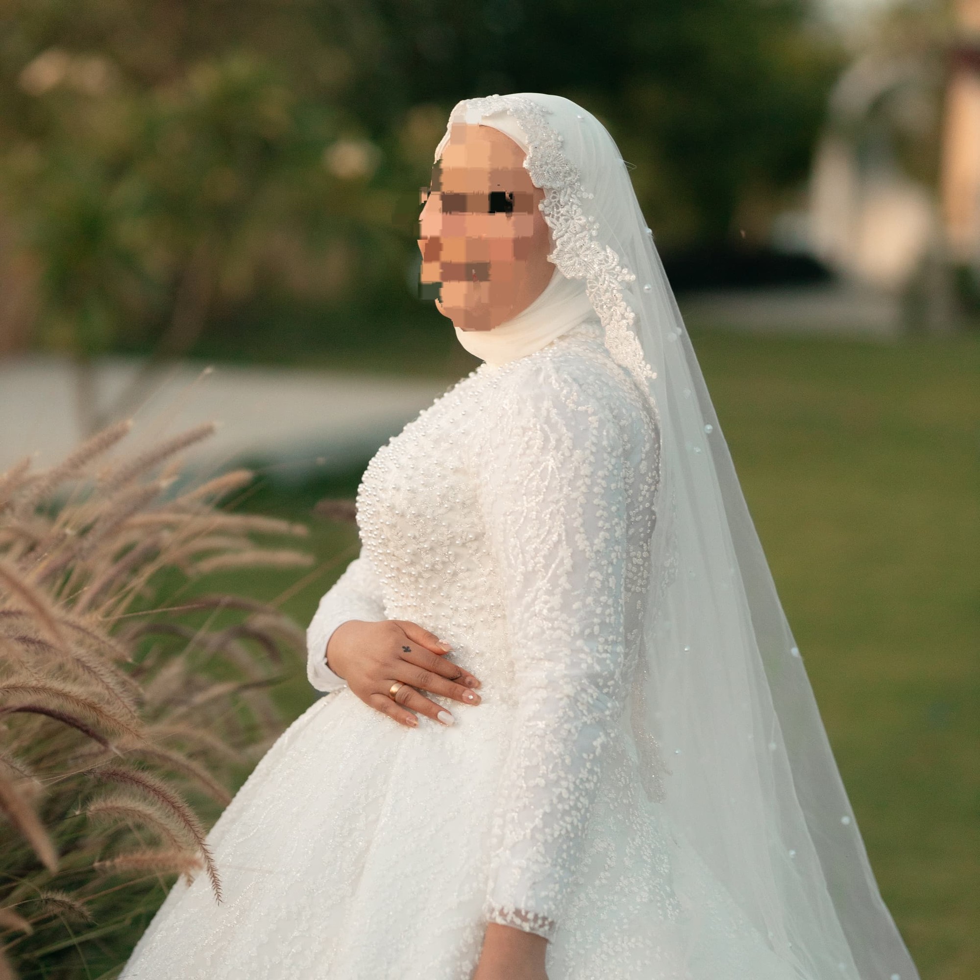 فستان زفاف هاند ميد للبيع – لبسة واحدة فقط