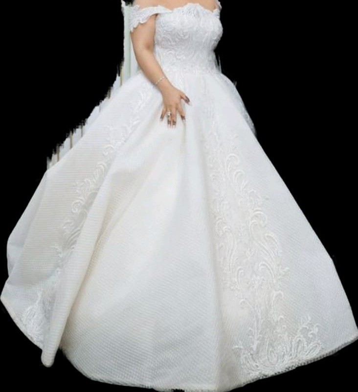 FANSY WEDDING DRESS