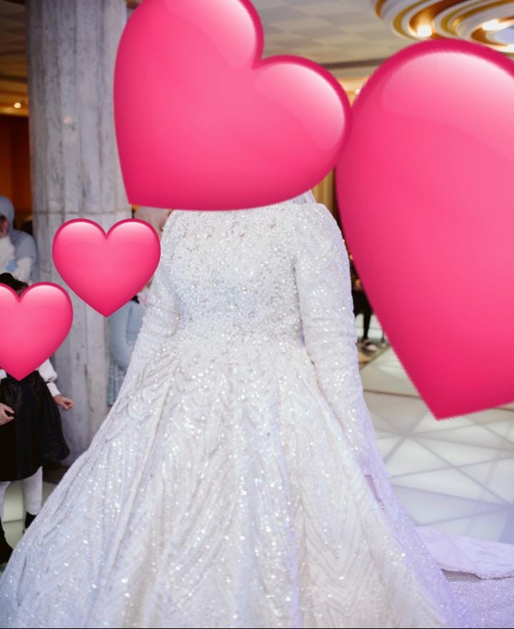 فستان زفاف للبيع